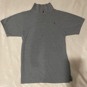 Selling a men’s Calvin Klein polo